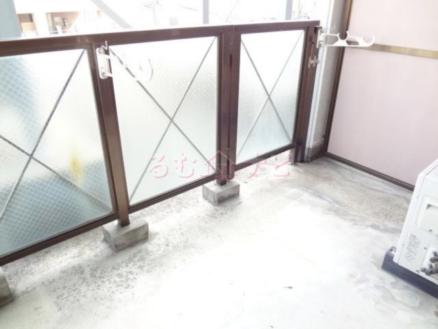 真和ビル のバルコニー