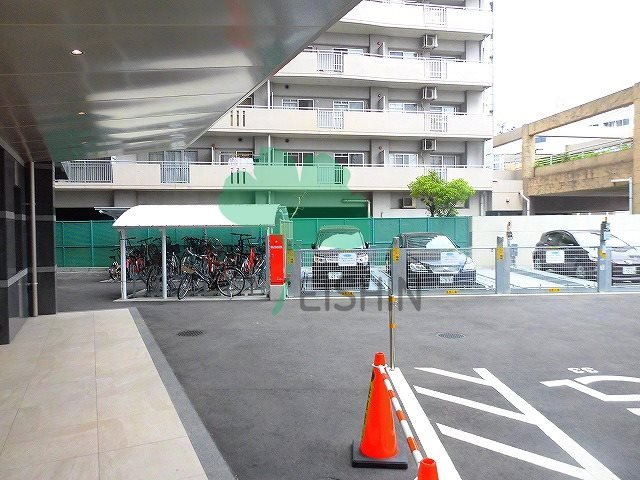 ALFACIO De Clave(アルファシオディクレイヴ)の駐車場