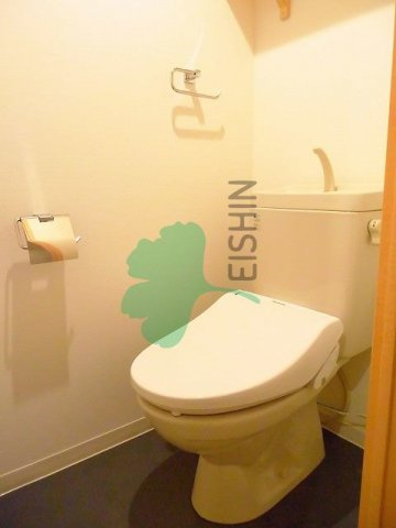レジディア博多のトイレ|清潔感のあるトイレです。