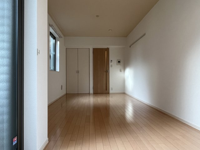 サンブライト若宮の居間・リビング