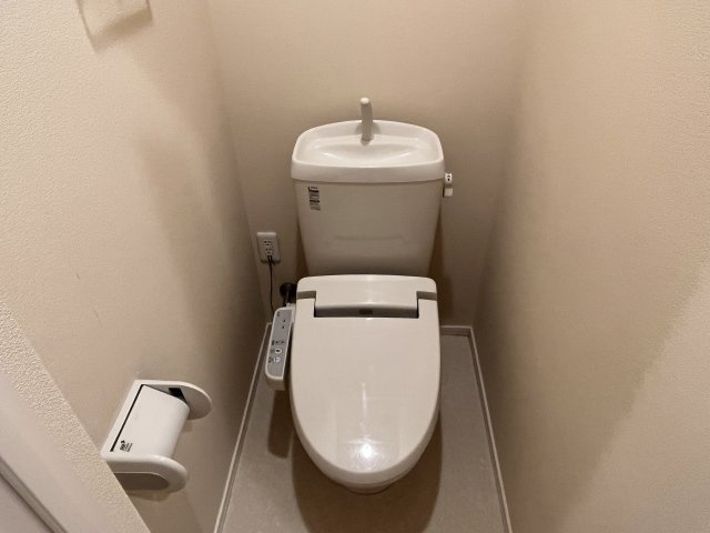 サンブライト若宮のトイレ