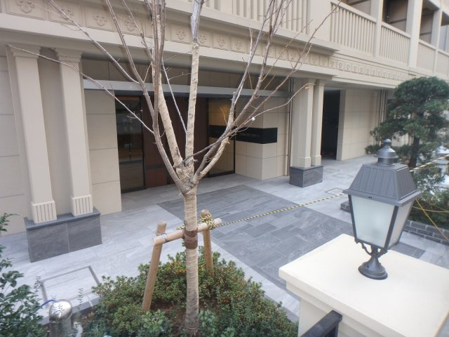 CORVAL本郷三丁目のエントランス
