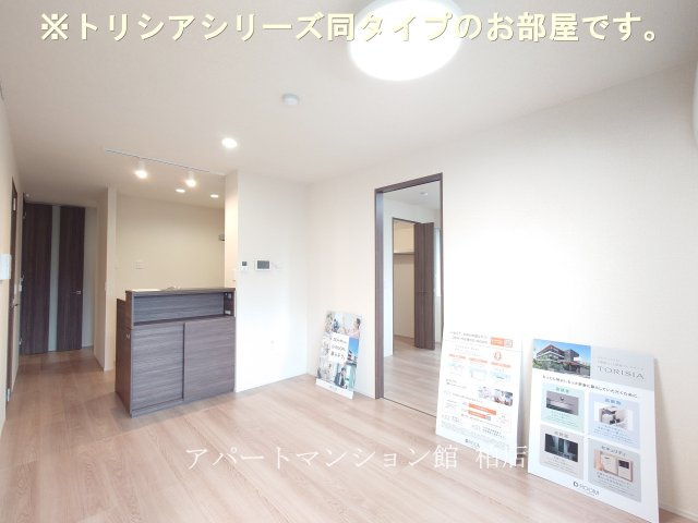 Wisteriaの居間・リビング|同施工会社、同型タイプです／※現況優先