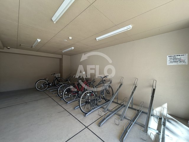 フレール江坂公園のその他|駐輪場