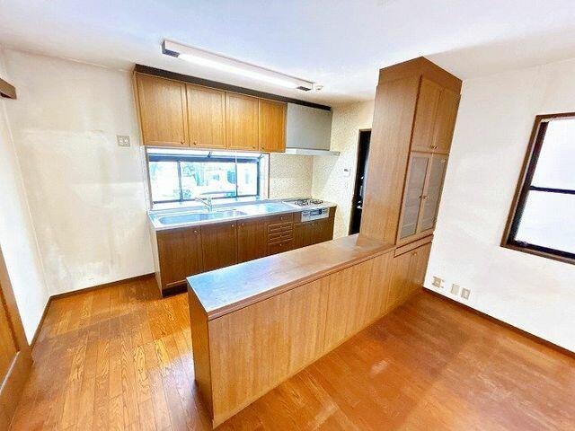 中古戸建て・仲介手数料半額）津島市鹿伏兎町上春日台２－４のキッチン|キッチン　別角度