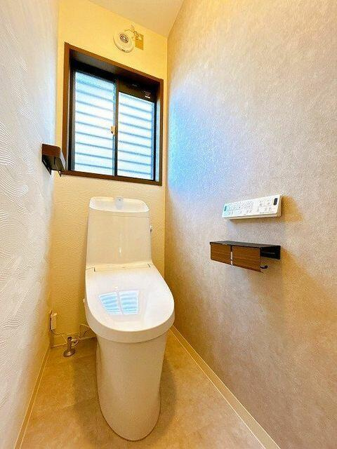 中古戸建て・仲介手数料半額）津島市鹿伏兎町上春日台２－４のトイレ|２Ｆトイレ