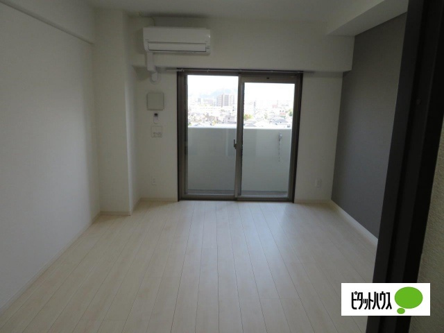 【居間・リビング】 | トレステーラ　リデアル上人 | 別部屋の写真となります