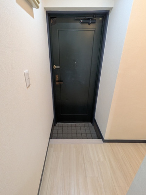 玄関です♪※クリーニング前のお写真です※