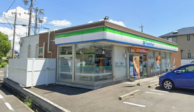 ファミリーマート刈谷新田町店 徒歩4分。 250m
