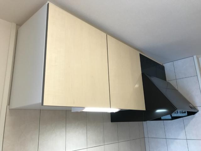 ヴィラコートサクラのキッチン|吊戸棚