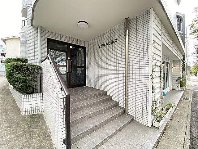 エクセルヒルズのエントランス