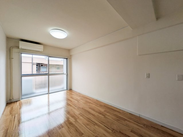 WADAビル11の洋室|室内写真は全て別部屋のものです。