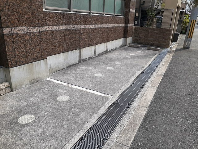 サニーレジデンス吉野の駐車場