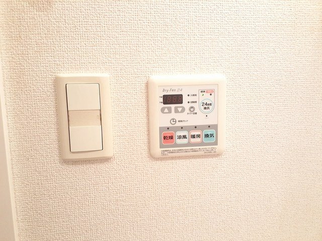 プリマ・クラッセ十八条のその他