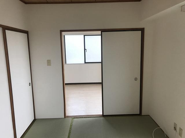 メゾンクレールの居間・リビング