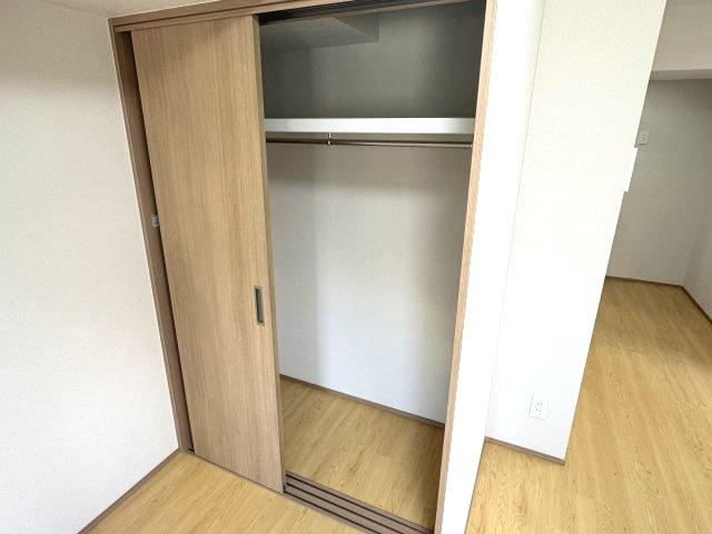 杉並区高円寺南４丁目の賃貸マンションの収納