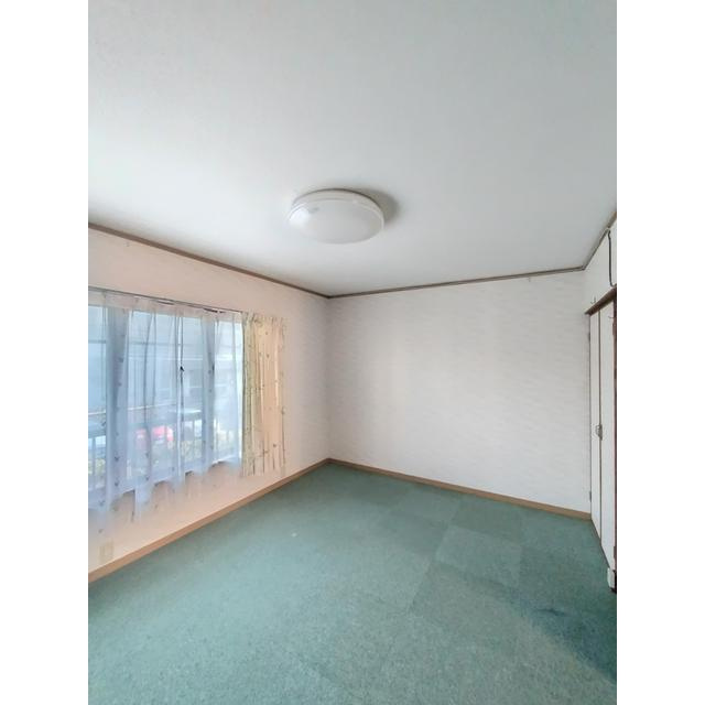 岐阜市池田町１丁目の一戸建ての居間・リビング