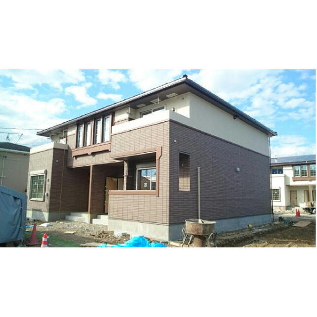 フローラA(粟野)の外観