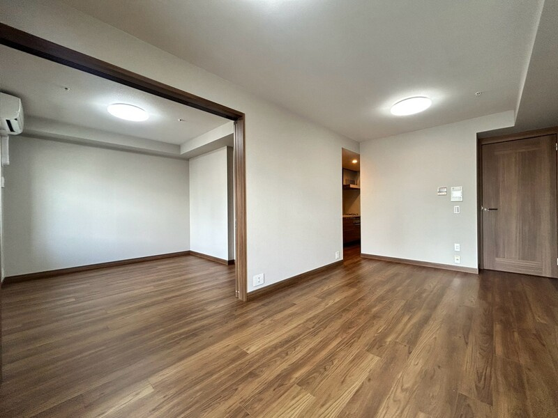 グランドメゾン新梅田タワー　ＴＨＥ　ＣＬＵＢ　ＲＥＳＩＤＥＮＣＥの居間・リビング