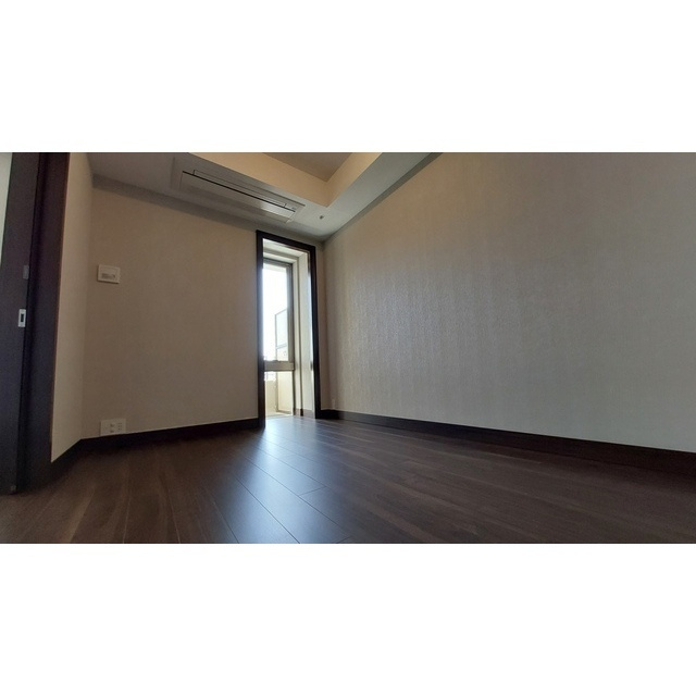 グラングリーン大阪ＴＨＥ　ＮＯＲＴＨ　ＲＥＳＩＤＥＮＣＥの居間・リビング