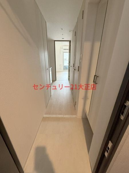 エスリード大阪エヴォルツの玄関