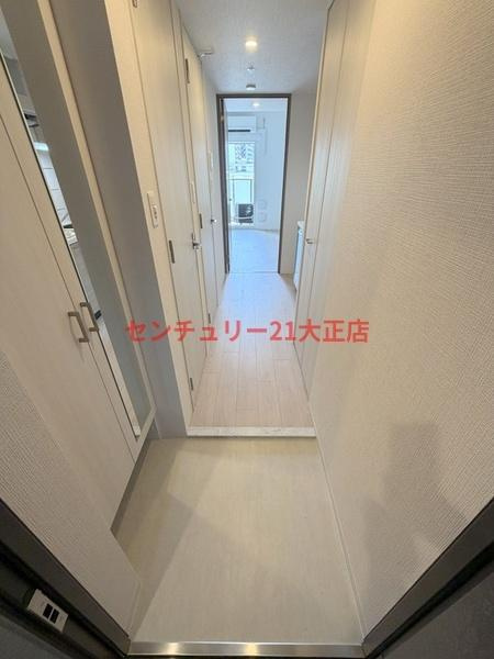 エスリード大阪エヴォルツの玄関