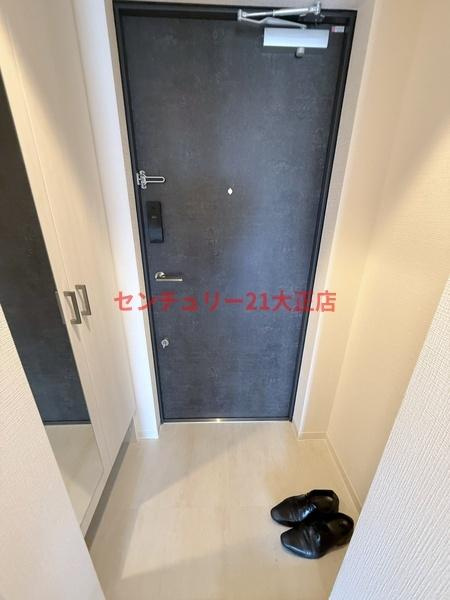 エスリード大阪エヴォルツの玄関