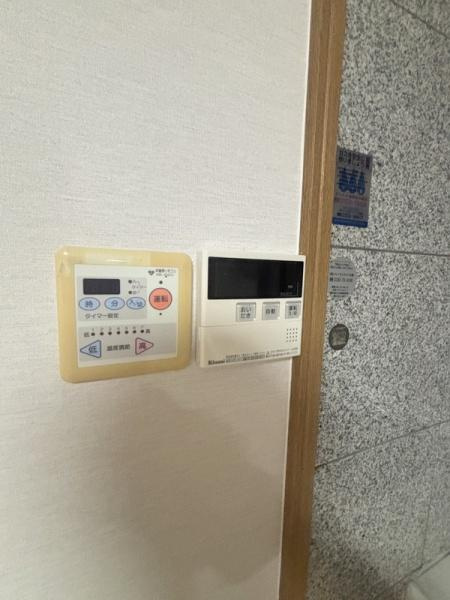 三軒家西1丁目戸建ての浴室