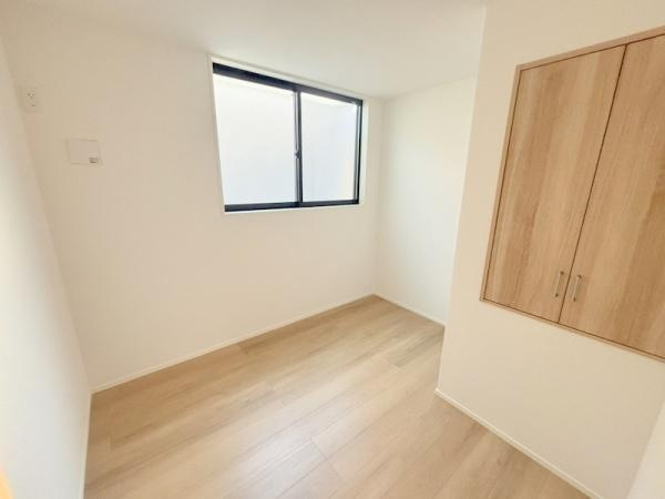 泉尾５丁目住宅の洋室