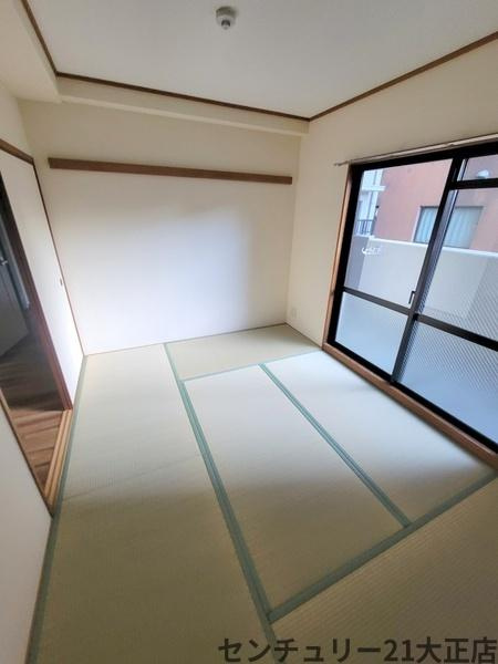 シャトー弁天弐番館の和室