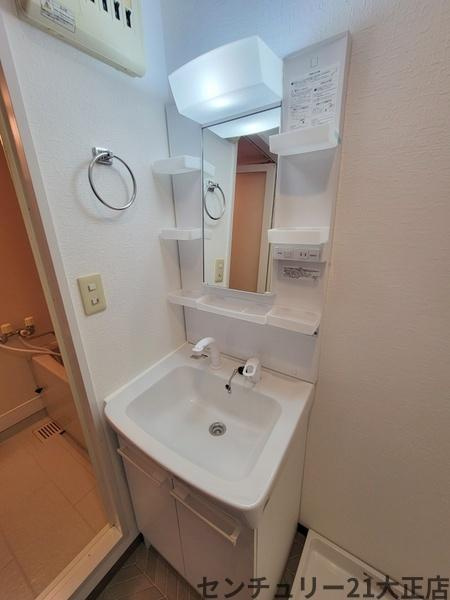 シャトー弁天弐番館の洗面所