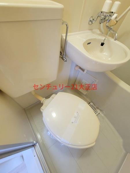 ウィステリア2のトイレ|★掃除のしやすいユニットバス★