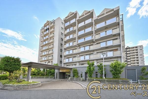 セントポリア武庫之荘の外観|■現地撮影写真■阪急神戸線「武庫之荘駅」徒歩４分の好立地！交通の利便性と快適な住環境を兼ね備えた人気エリア！