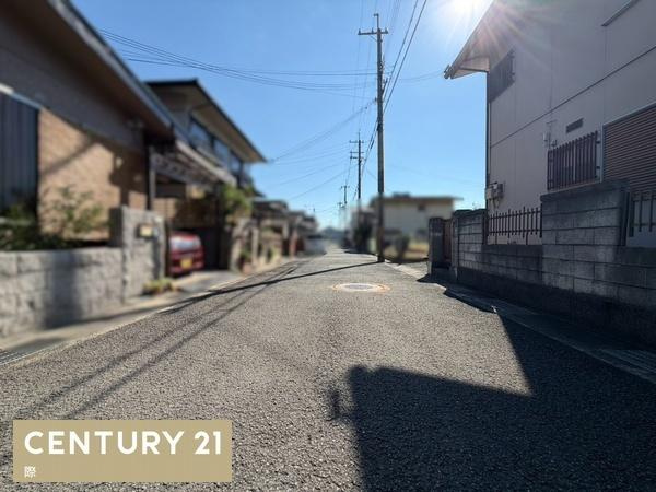 和歌山市木ノ本　中古戸建の前面道路含む現地写真