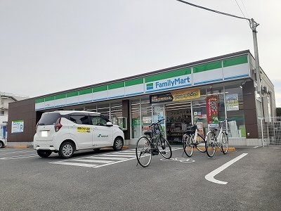 【周辺】 | シェ　モワ　ココ | ファミリーマート宝一丁目店まで350m