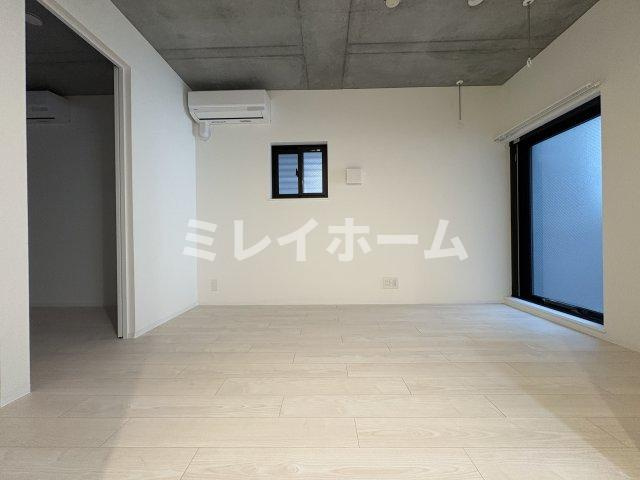 ザワン西蒲田の居間・リビング