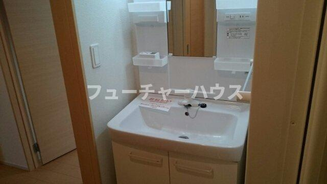 ベルソレイユⅢの洗面所|スペースが確保できる洗面所です
