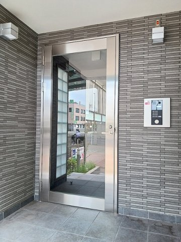 カランコエ川並のエントランス