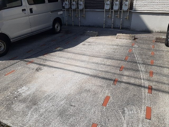 エコール大畑の駐車場