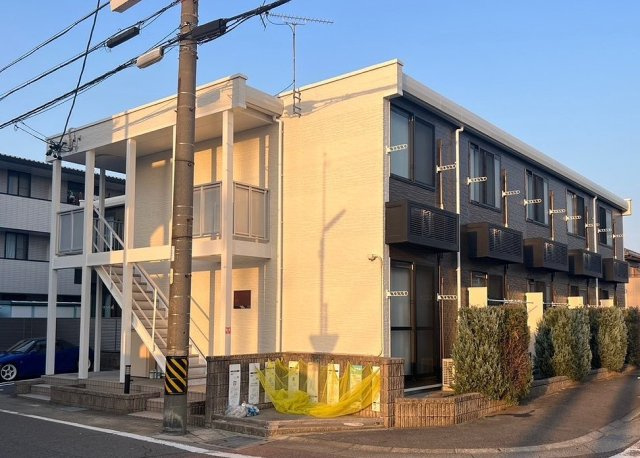 レオパレスさつきの外観