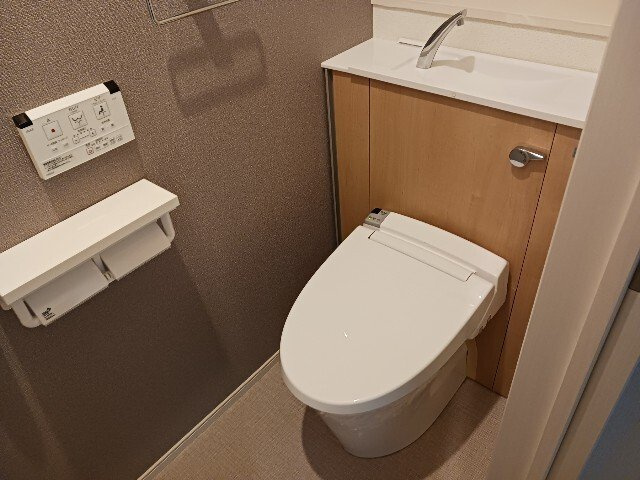 カーサ　フィオーレ　十王のトイレ