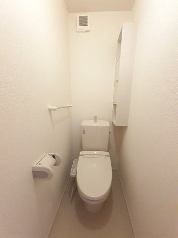 エレガンテ　プレッソⅡＡ棟のトイレ