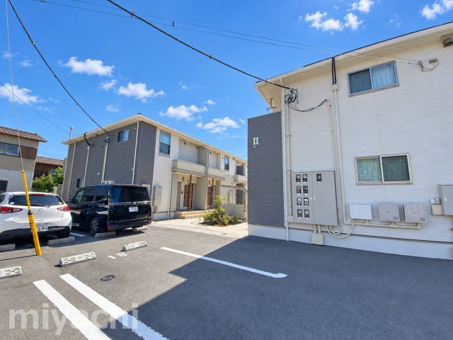 リバーサイドテラスⅠの駐車場