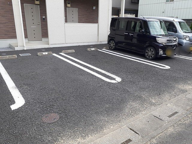 ユートピアⅢの駐車場