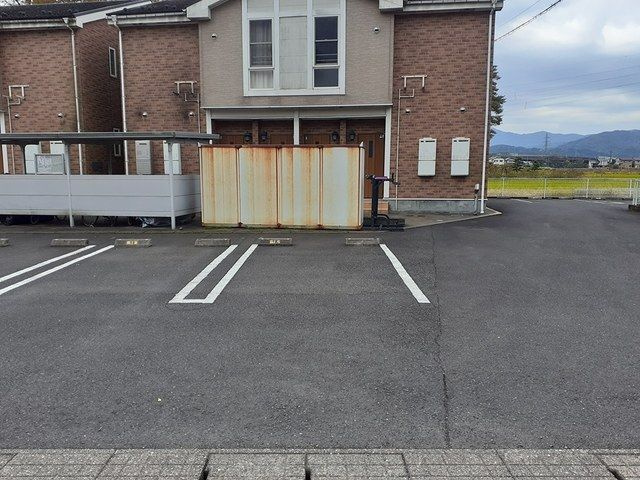 エステート・Ａ　Ⅰの駐車場