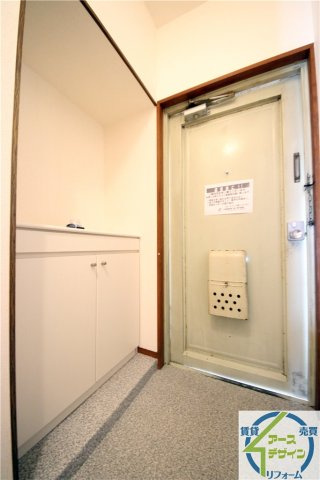 リバーサイド朝霧の玄関|※類似写真