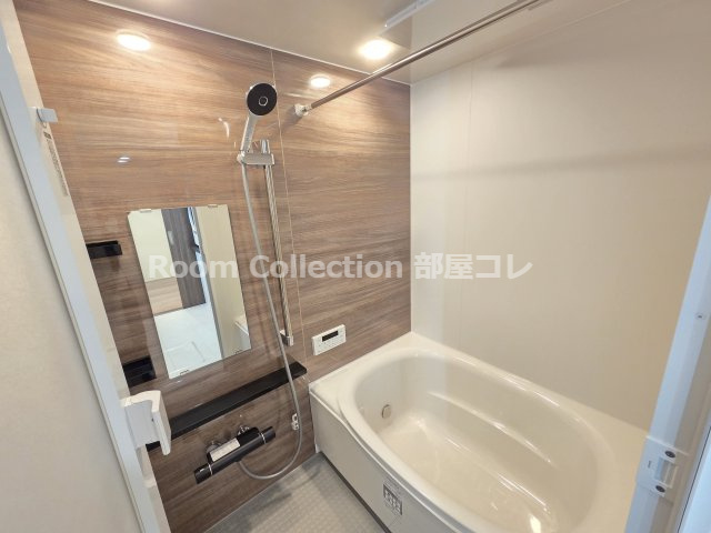 セレスティア伝馬の浴室|同シリーズイメージ写真
反転や色違い
現況と異なる場合現況優先