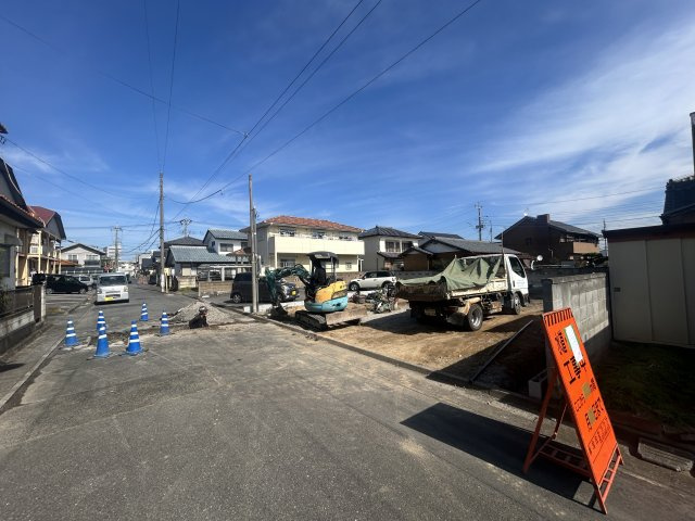 新築　前橋市南町5期　GRAFARE　1号棟の前面道路含む現地写真|現地写真　西側接道幅員約6ｍ