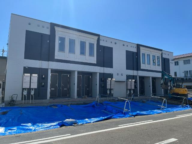 ベルトーネの外観|建築現場