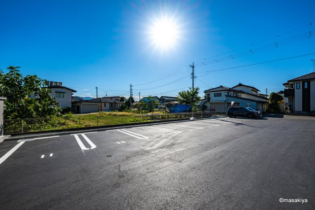 ジラソーレの駐車場